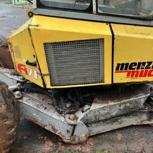 foto MenziMuck A71 mobil bagr kráčivka 9t pavouk rypadlo